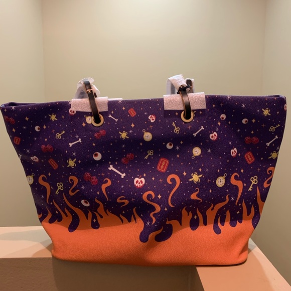 Disney dooney and Bourke hocus pocus tote - Picture 4 of 6
